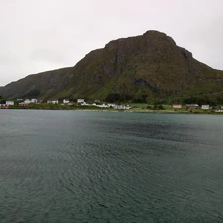 Haus Auf Der Insel Skuloya Hotel 4*