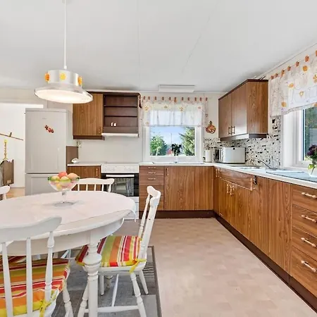 Haus Auf Der Insel Skuloya 4* Ålesund