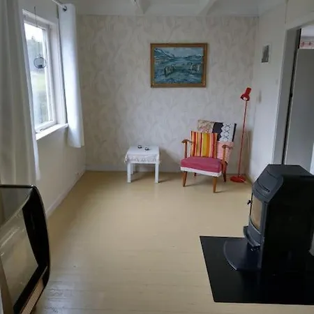 Haus Auf Der Insel Skuloya Hotel