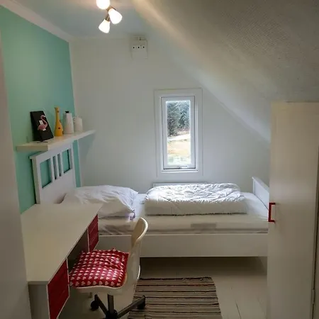 Haus Auf Der Insel Skuloya 4*