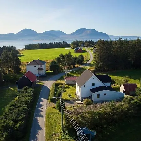 Hotel Haus Auf Der Insel Skuloya